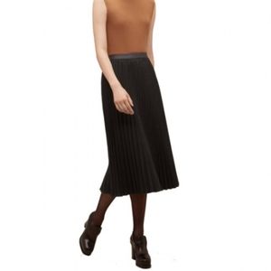 Aritzia Babaton Jude skirt